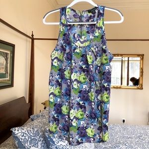Wonderful condition - floral tank top - size medium - forever 21